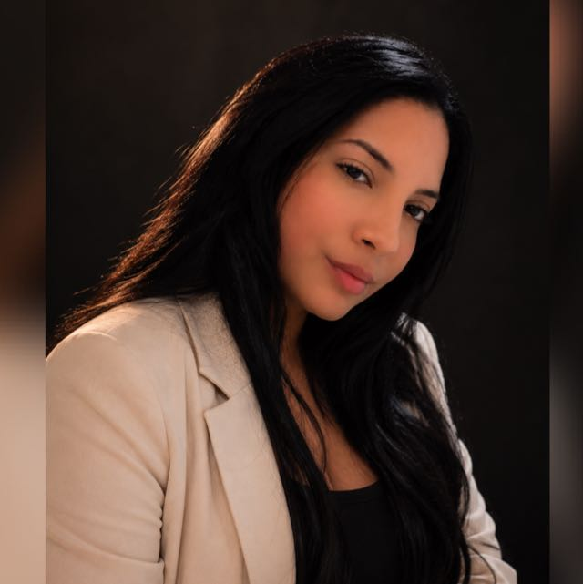 Nayara, designer